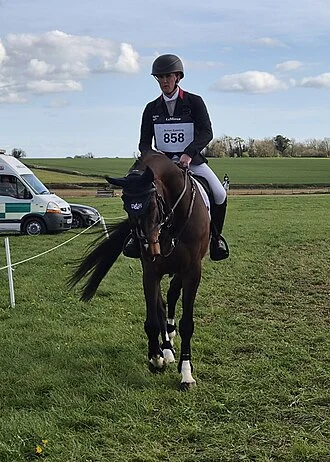Tom McEwen (equestrian) height profile photo
