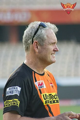 Tom Moody height profile photo