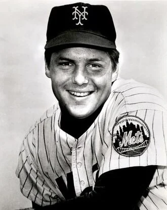 Tom Seaver height profile photo