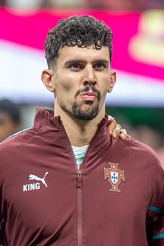 Tomás Araújo height profile photo