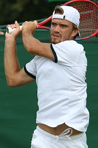 Tomáš Macháč height profile photo