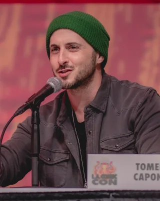 Tomer Capone height profile photo