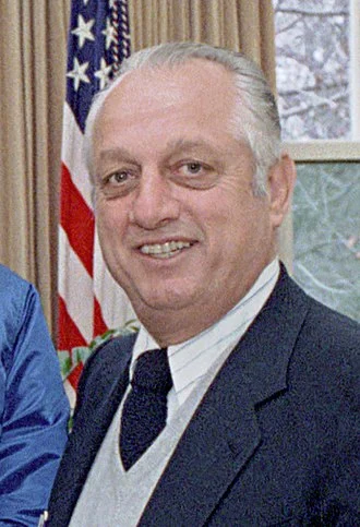 Tommy Lasorda height profile photo
