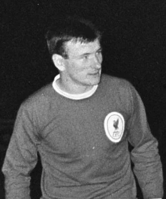 Tommy Smith (footballer, born 1945) height profile photo