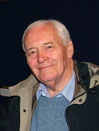 Tony Benn height profile photo
