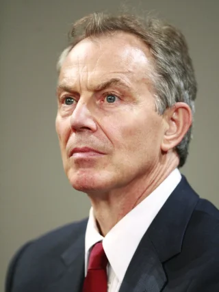 Tony Blair height profile photo