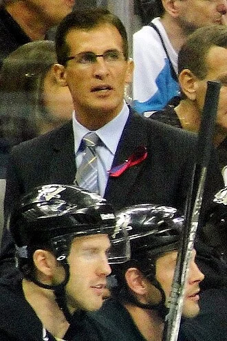 Tony Granato height profile photo