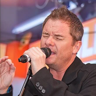 Tony Mortimer height profile photo