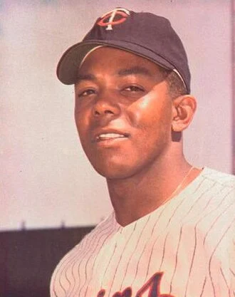 Tony Oliva height profile photo