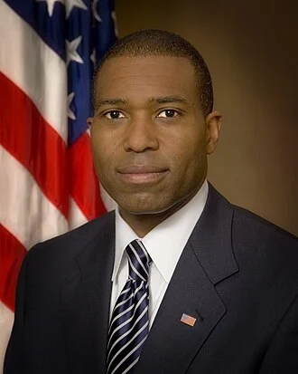 Tony West (attorney) height profile photo