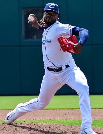 Touki Toussaint height profile photo