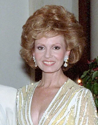 Tova Borgnine height profile photo