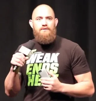 Travis Browne height profile photo
