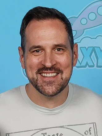 Travis Willingham height profile photo