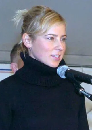 Traylor Howard height profile photo