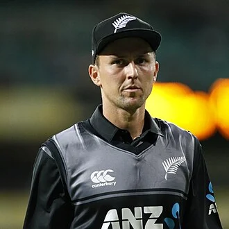 Trent Boult height profile photo