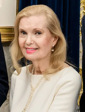 Tricia Nixon Cox height profile photo