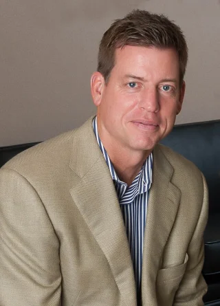 Troy Aikman height profile photo