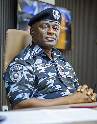 Tunji Disu height profile photo