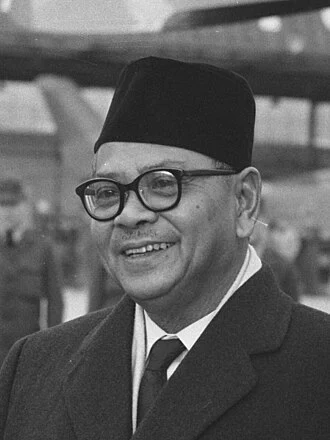 Tunku Abdul Rahman height profile photo