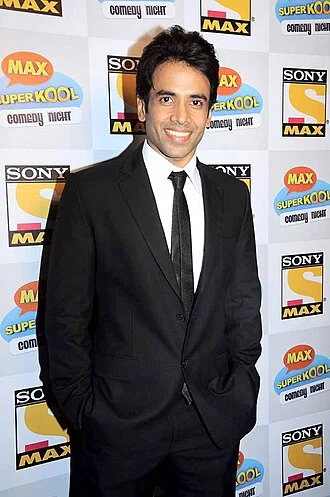 Tusshar Kapoor height profile photo