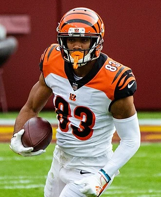 Tyler Boyd (American football) height profile photo
