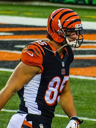 Tyler Eifert height profile photo