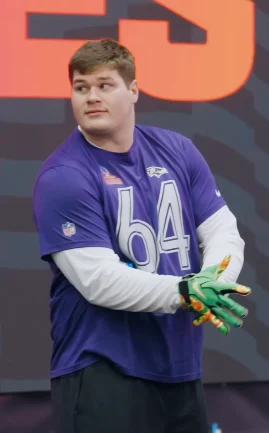 Tyler Linderbaum height profile photo