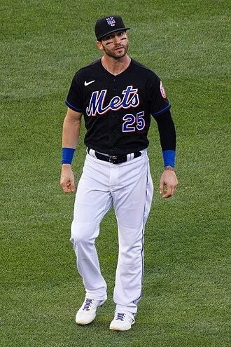 Tyler Naquin height profile photo