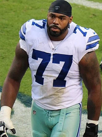 Tyron Smith height profile photo
