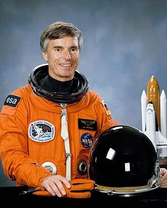 Ulf Merbold height profile photo