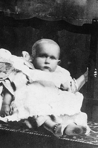 Unknown Child (Titanic victim) height profile photo