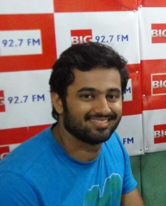 Unni Mukundan height profile photo
