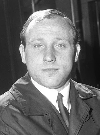 Uwe Seeler height profile photo
