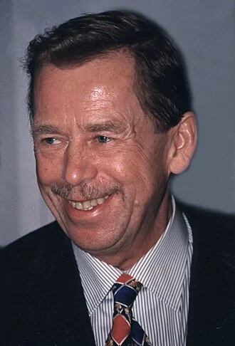 Václav Havel height profile photo