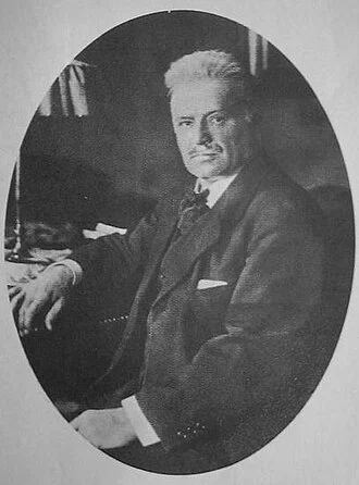 Valdemar Poulsen height profile photo