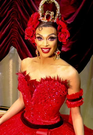 Valentina (drag queen) height profile photo