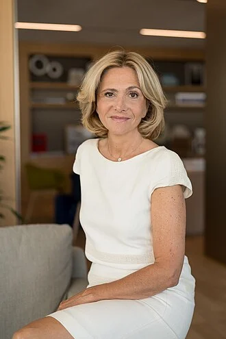Valérie Pécresse height profile photo