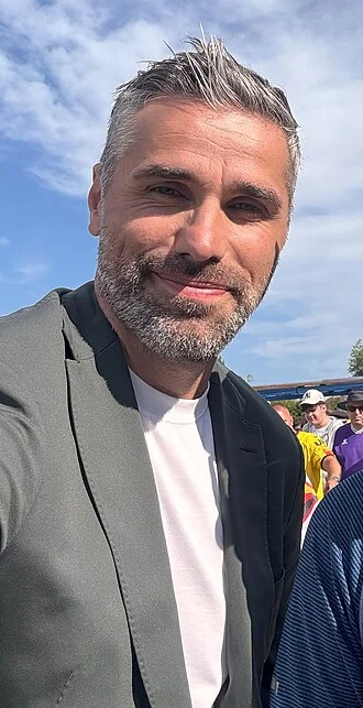 Valon Behrami height profile photo