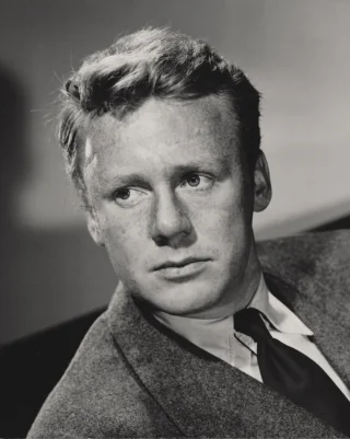 Van Johnson height profile photo