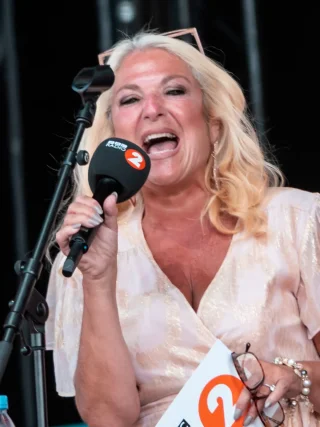 Vanessa Feltz height profile photo