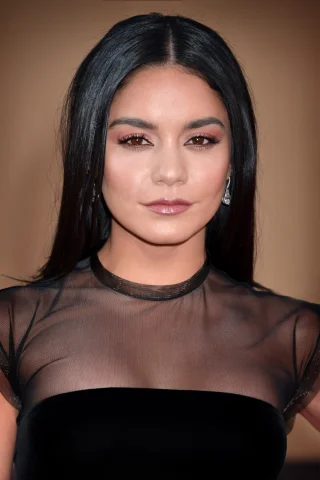 Vanessa Hudgens height profile photo