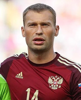 Vasili Berezutski height profile photo