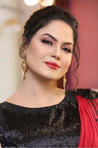 Veena Malik height profile photo
