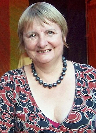 Vera Lengsfeld height profile photo