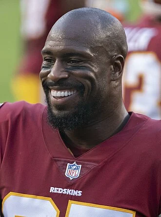 Vernon Davis height profile photo