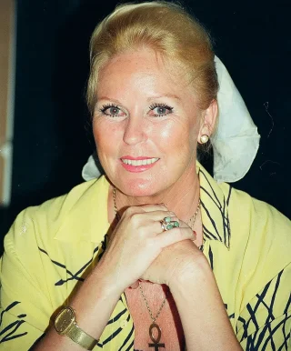 Veronica Carlson height profile photo