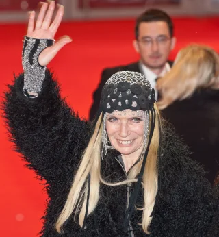 Veruschka height profile photo