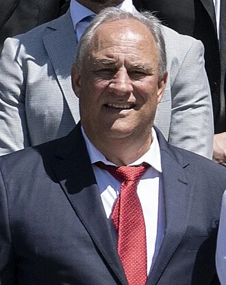 Vic Fangio height profile photo