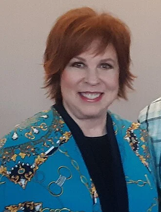 Vicki Lawrence height profile photo